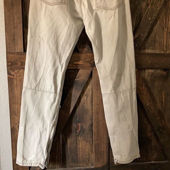 MNML light grey Tapered Jeans w/ some distress - Picture 7 of 10